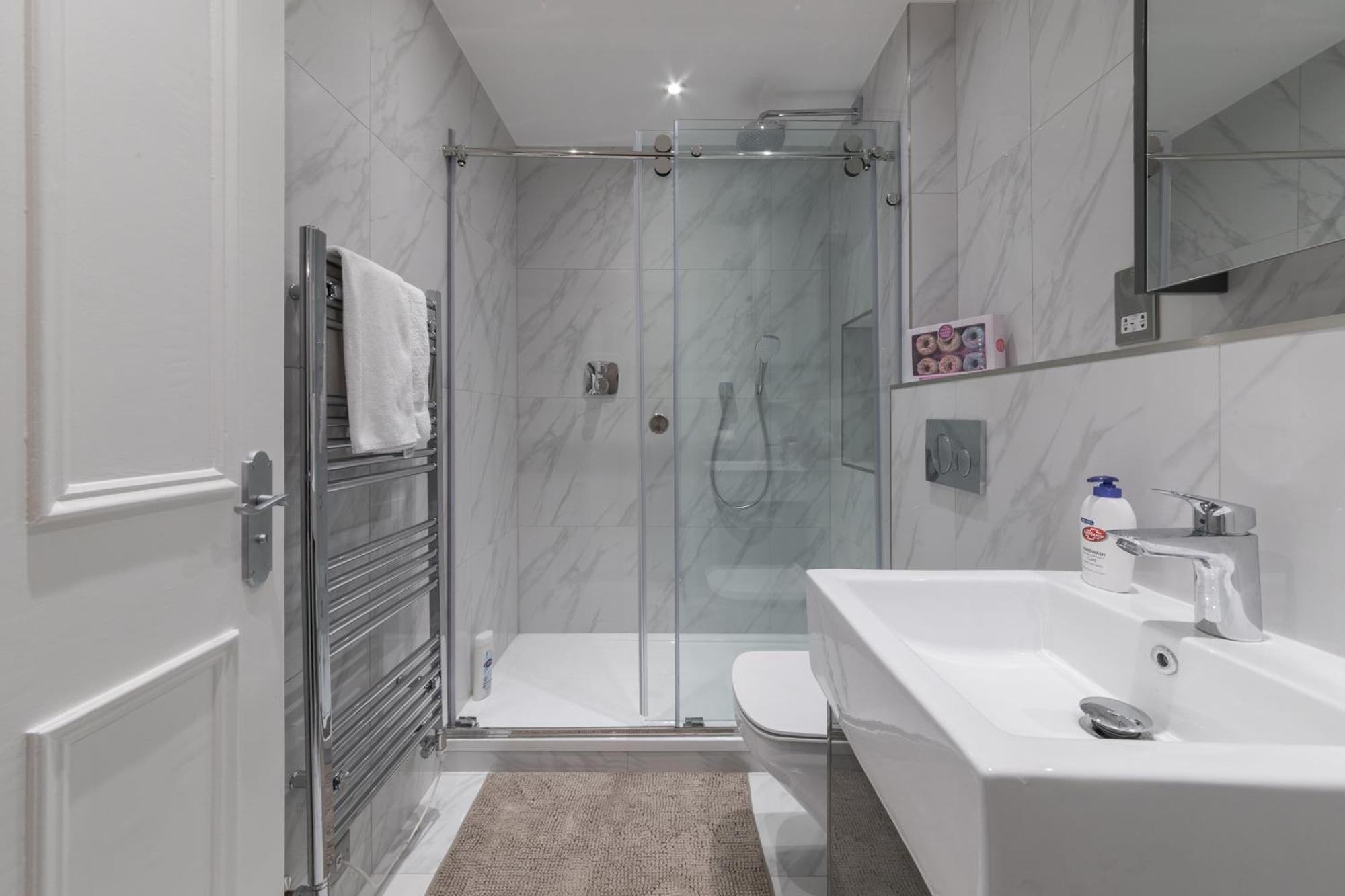 Luxury London 3 Bedroom Duplex With Pool Table - 4Hs Eksteriør bilde